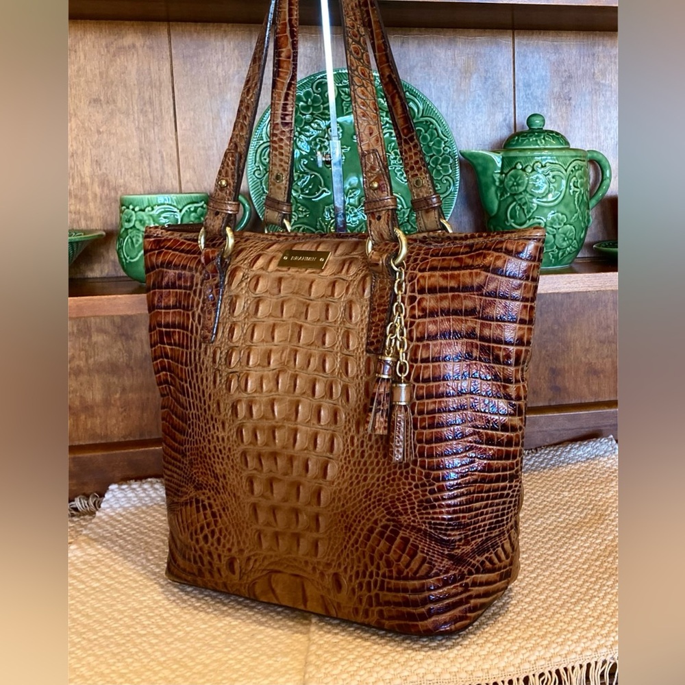 🌳🌞EUC Large Brahmin Tasseled Asher Tote in Toasted Almond🌞🌳 - Picture 6 of 12